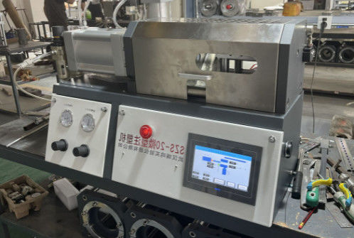 Beli OEM 220V Lab Micro Twin Screw Extruder Dua Port Makan online manufacture