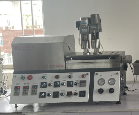Mesin Extruder Sekrup Ganda Kecil 50rpm Panjang Ulir Sekrup 390mm