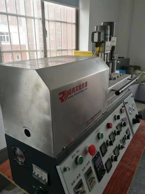 53mm 6kg / H Lab Scale Double Screw Extruder Dengan Perlindungan Nitrogen